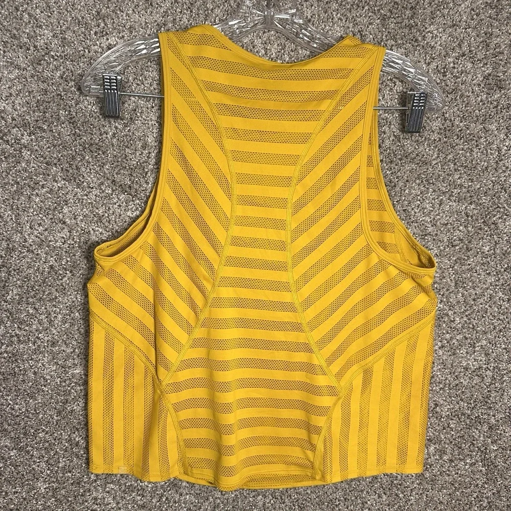 Lululemon Off and‎ Running Women's Tank Top honeycomb Yellow Mesh Color Size 8